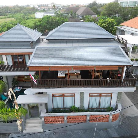 Tropical Beach House Bali Seminyak  Bagian luar foto