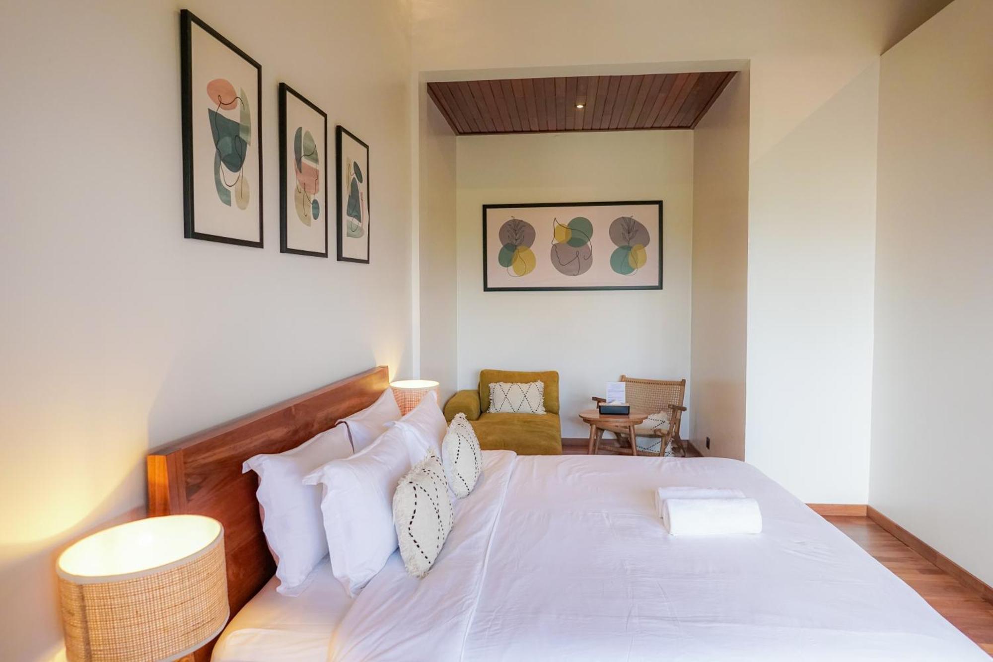 Tropical Beach House Bali Seminyak  Bagian luar foto
