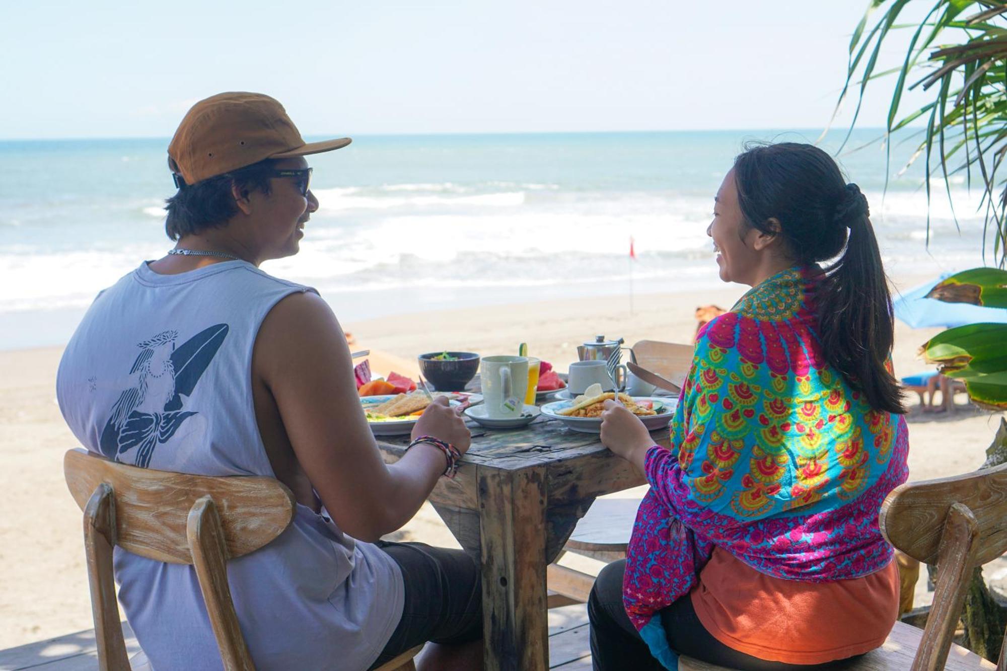 Tropical Beach House Bali Seminyak  Bagian luar foto