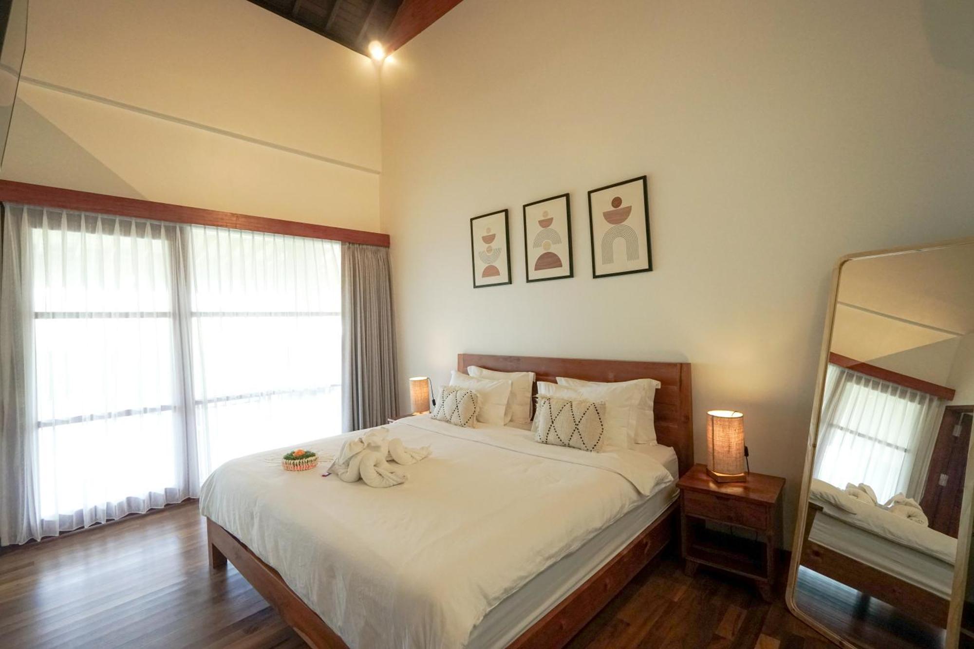 Tropical Beach House Bali Seminyak  Ruang foto