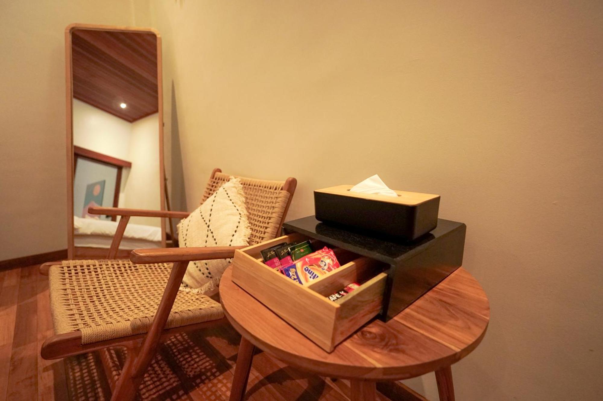 Tropical Beach House Bali Seminyak  Ruang foto