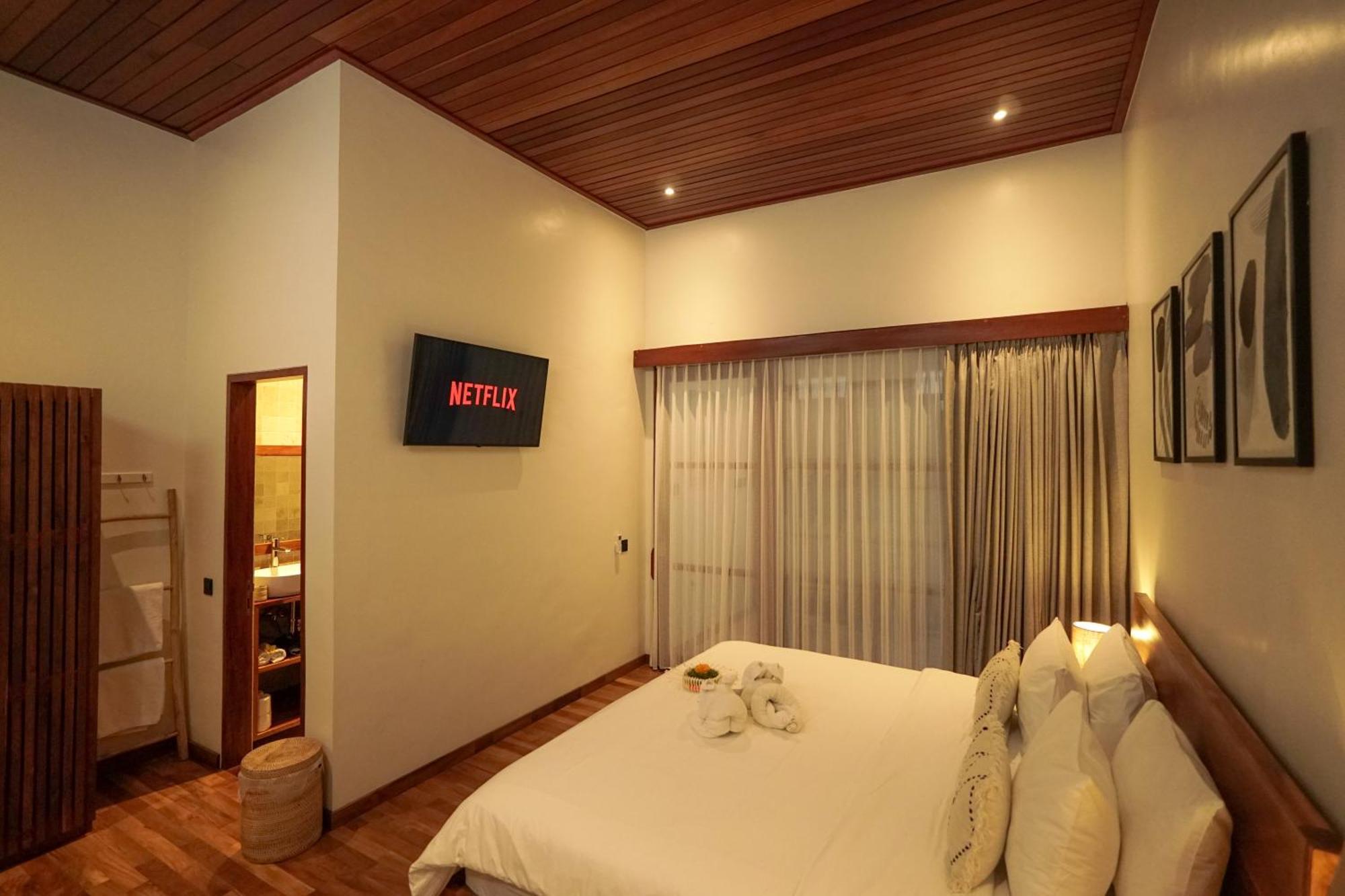 Tropical Beach House Bali Seminyak  Ruang foto